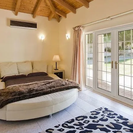 Leonardo Villa Vilamoura