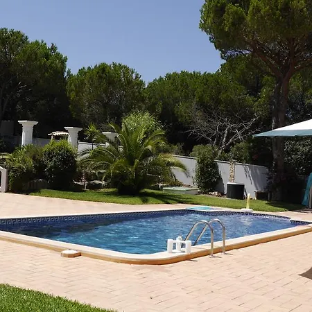Leonardo Villa Vilamoura